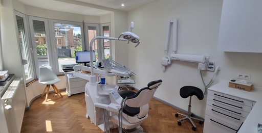Dentiste cherche collaborateur