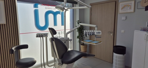 Unit et fauteuil dentaire OMS quasi neuf