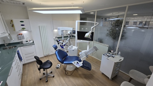 Le cabinet Parvis Ste Alix cherche dentiste généraliste