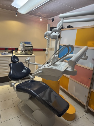 Matériel d’un double cabinet dentaire à vendre à prix sacrifié cause retraite