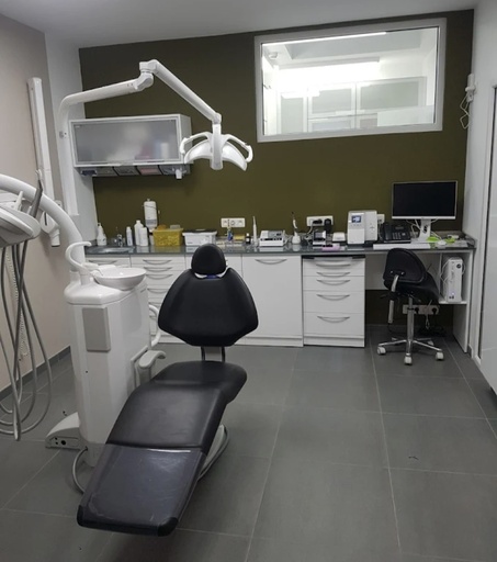 Nous recrutons un dentiste