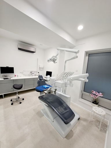 Cabinet récent à Bruxelles (limite Dilbeek) cherche un dentiste généraliste min 2j/semaine