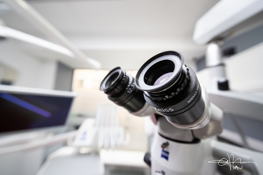 Cabinet, ultramoderne, cherche Endo spé avec microscope Zeiss de toute dernière génération