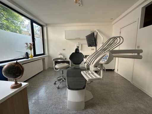 Vente – Ensemble complet de matériel dentaire neuf